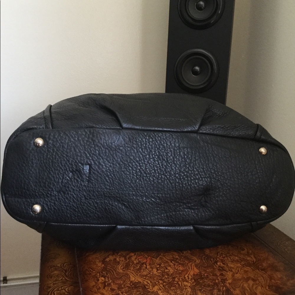 Cute and spacious soft genuine leather bag - Picture 7 of 8